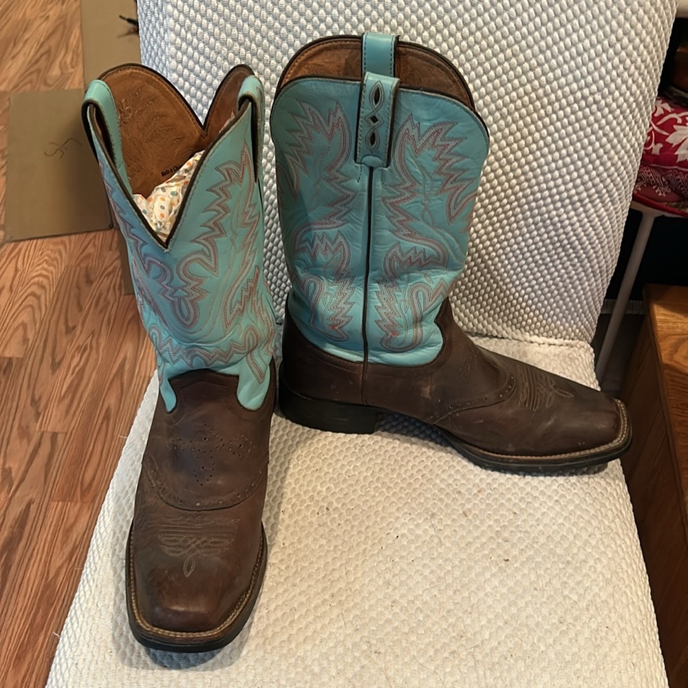 Justin boots.